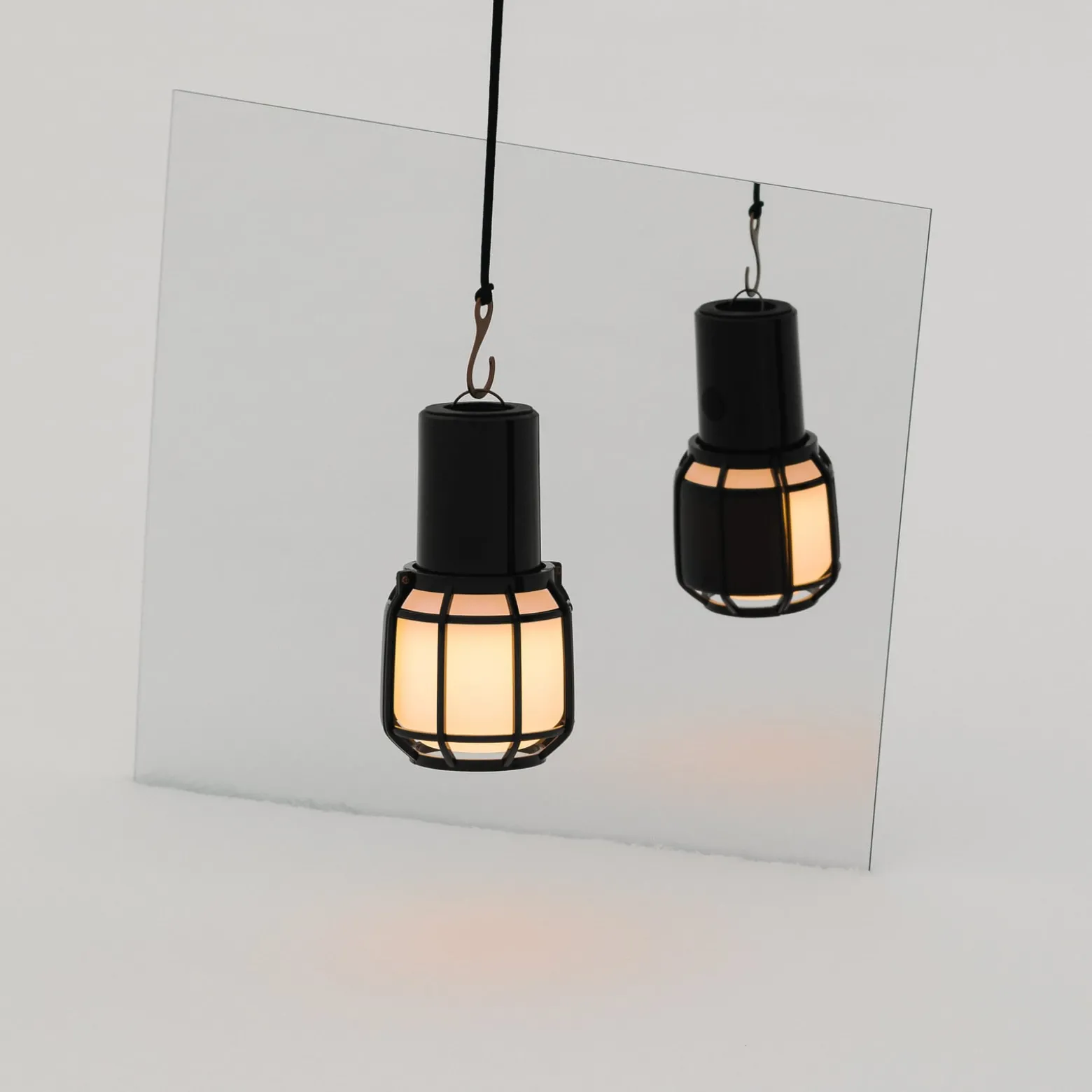 MARSET Chispa -LED-akkuterassivalaisin IP44, musta