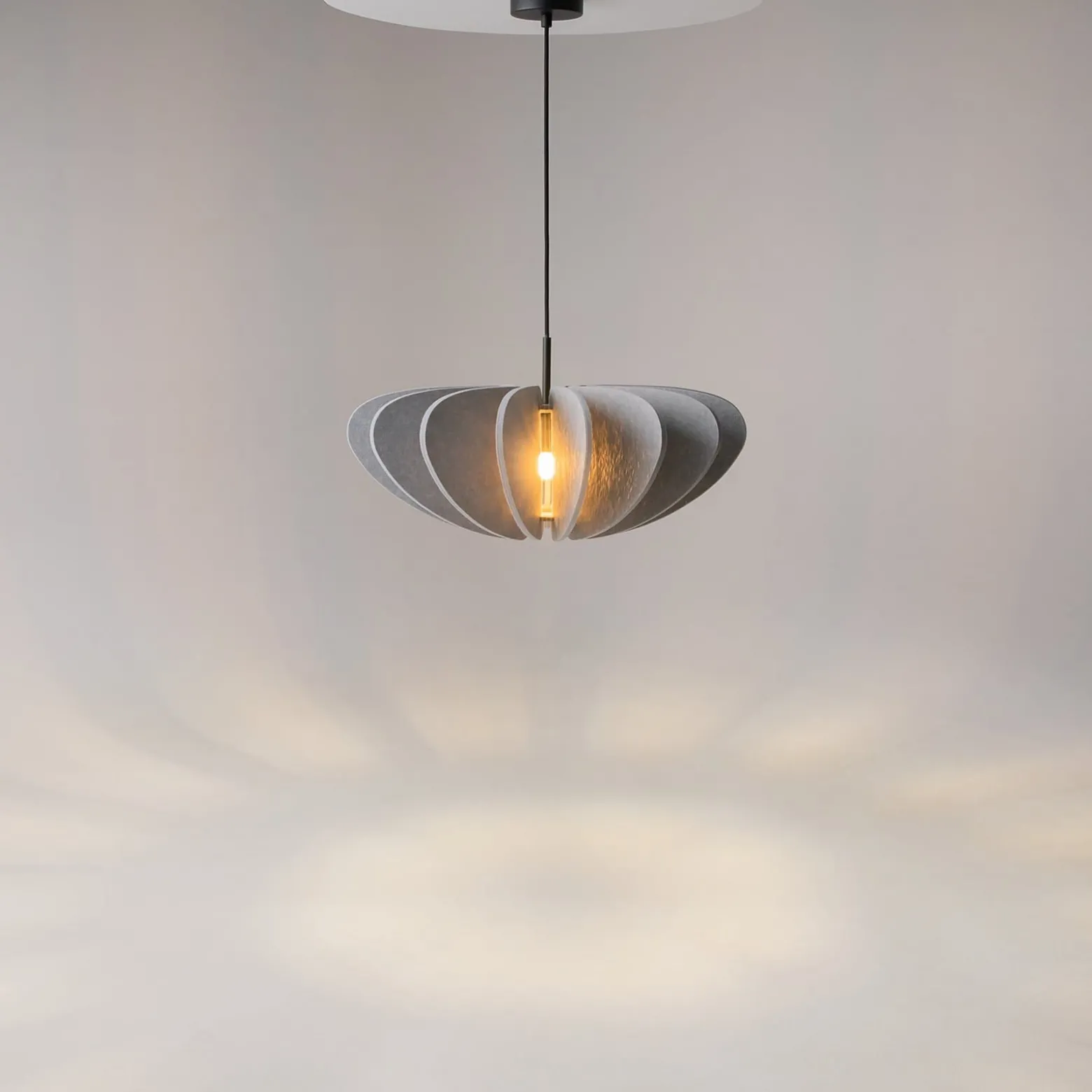 Maytoni-riippuvalaisin Cambio, harmaa, Ø 58 cm, huopa, E27