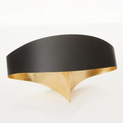 Musta ja kultainen design-seinävalaisin Scudo LED