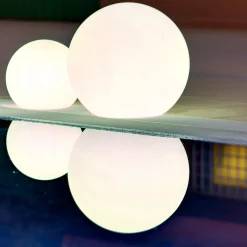 Newgarden Buly LED-aurinkovalopallo IP65, Ø 60cm