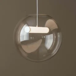 Northern Reveal -LED-riippuvalo savulasia Ø 45 cm