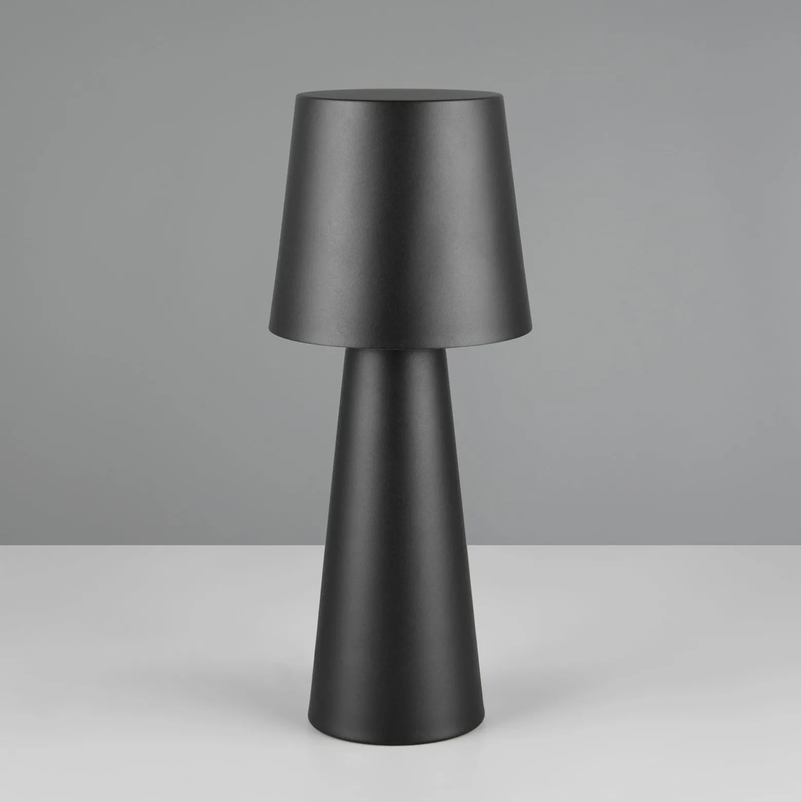 Nubialainen pöytävalaisin, musta, korkeus 40 cm, metallia, E27