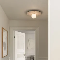 Nuura Liila Muuse seinälamppu, Ø 42 cm, IP44, valkoinen/opaalinen