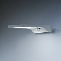 OSRAM LED-aurinkokäyttöinen ulkoseinävalaisin DOORLED, valkoinen, anturi, IP44