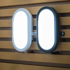OSRAM LED-ulkoseinälamppu BULKHEAD musta 6 W muovi IP54