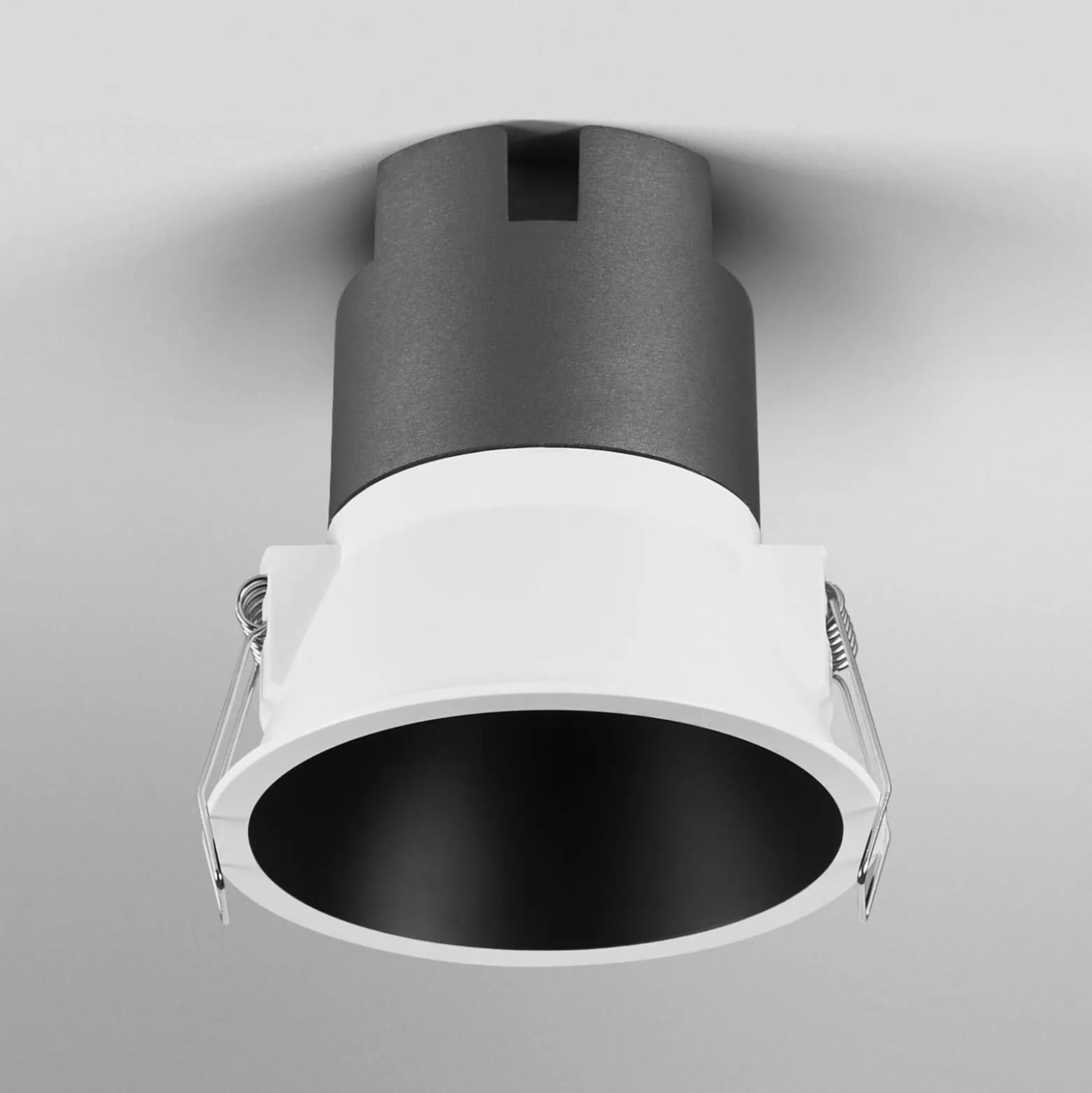 OSRAM upotettava LED-kohdevalaisin TWIST, valkoinen/musta 830 Ø 9,3 cm metalli