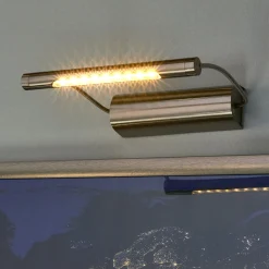 Paristokäyttöinen LED-tauluvalaisin Tommy