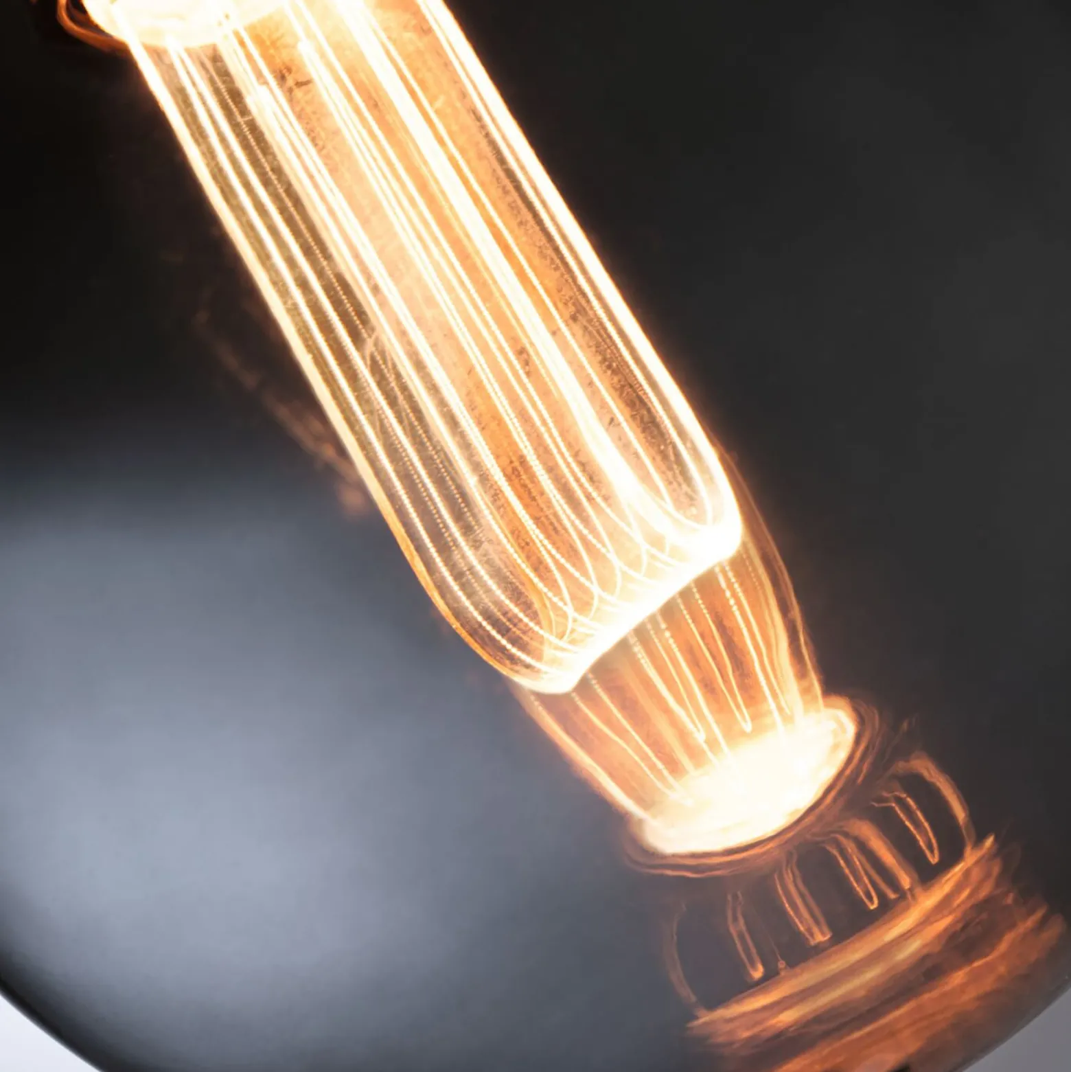 Paulmann LED-lamppu E27 3,5 W Arc 1800K G125 savu
