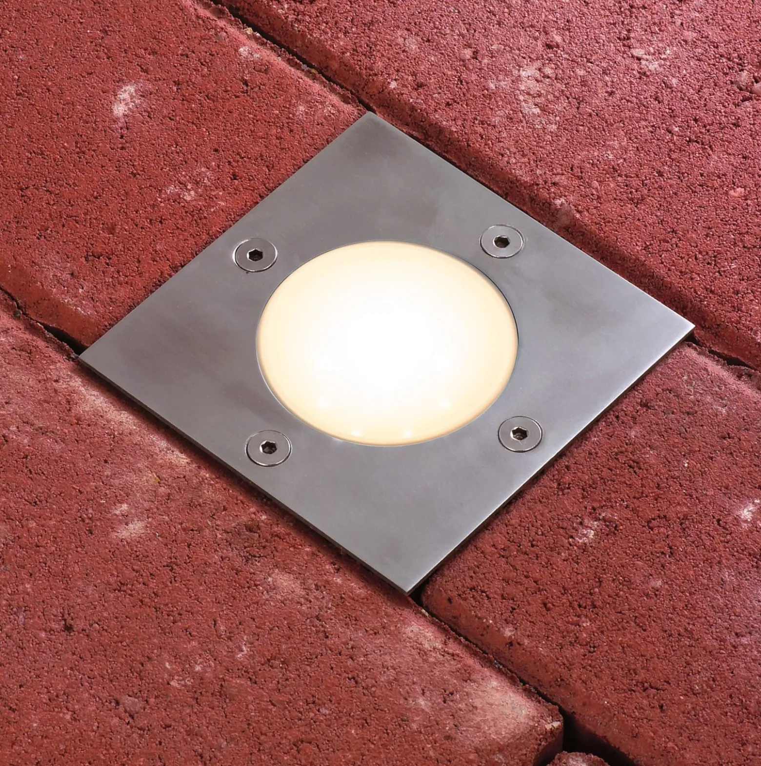 Paulmann Plug & Shine LED lattiavalaisin 94227