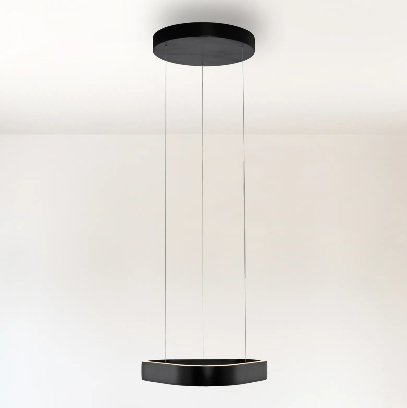 Paul Neuhaus LED-riippuvalaisin Q-Stretto, musta, 40,8 cm