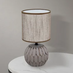 Pinia pöytävalaisin, ruskea, korkeus 27,5 cm, keramiikka/pellava