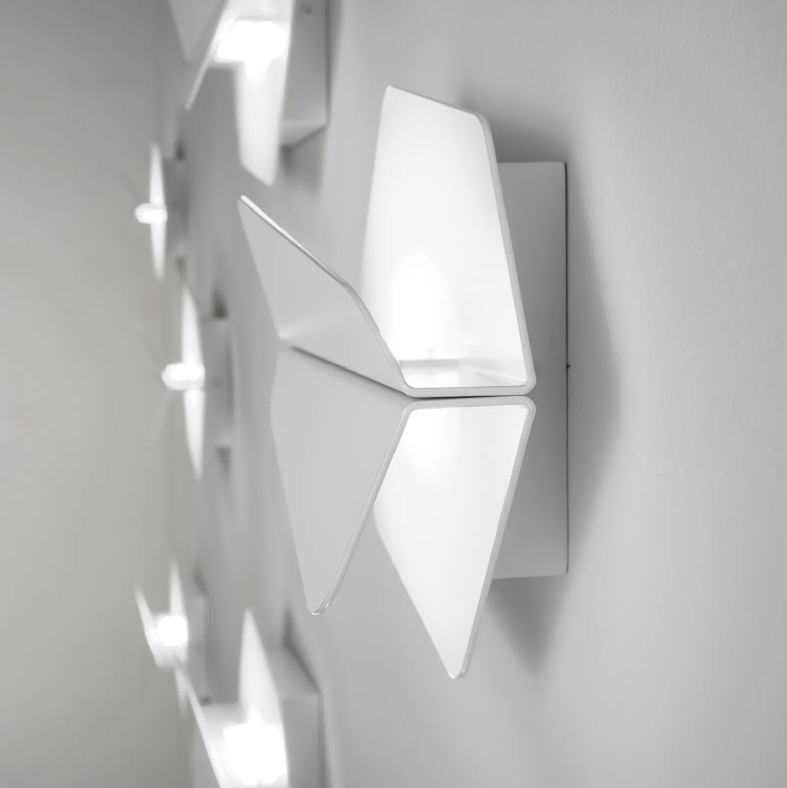 Prandina Dolomite W1-LED-seinälamppu 3x 3000K valk