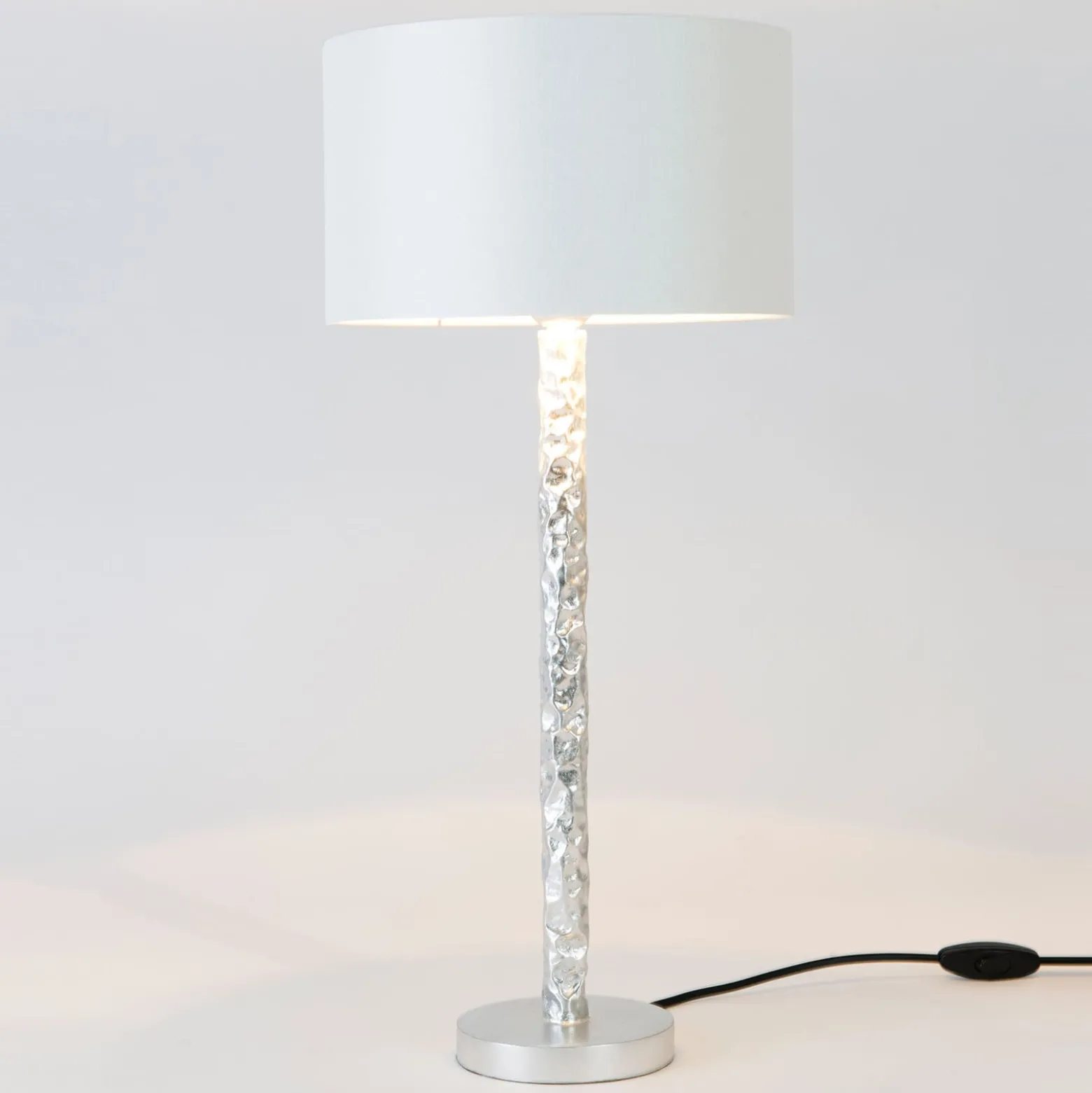 Pöytävalaisin Cancelliere Rotonda valkoinen/hopea 57 cm