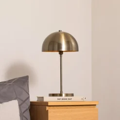 Pöytävalaisin Varzan 10857, antiikkikulta, metalli, korkeus 50 cm