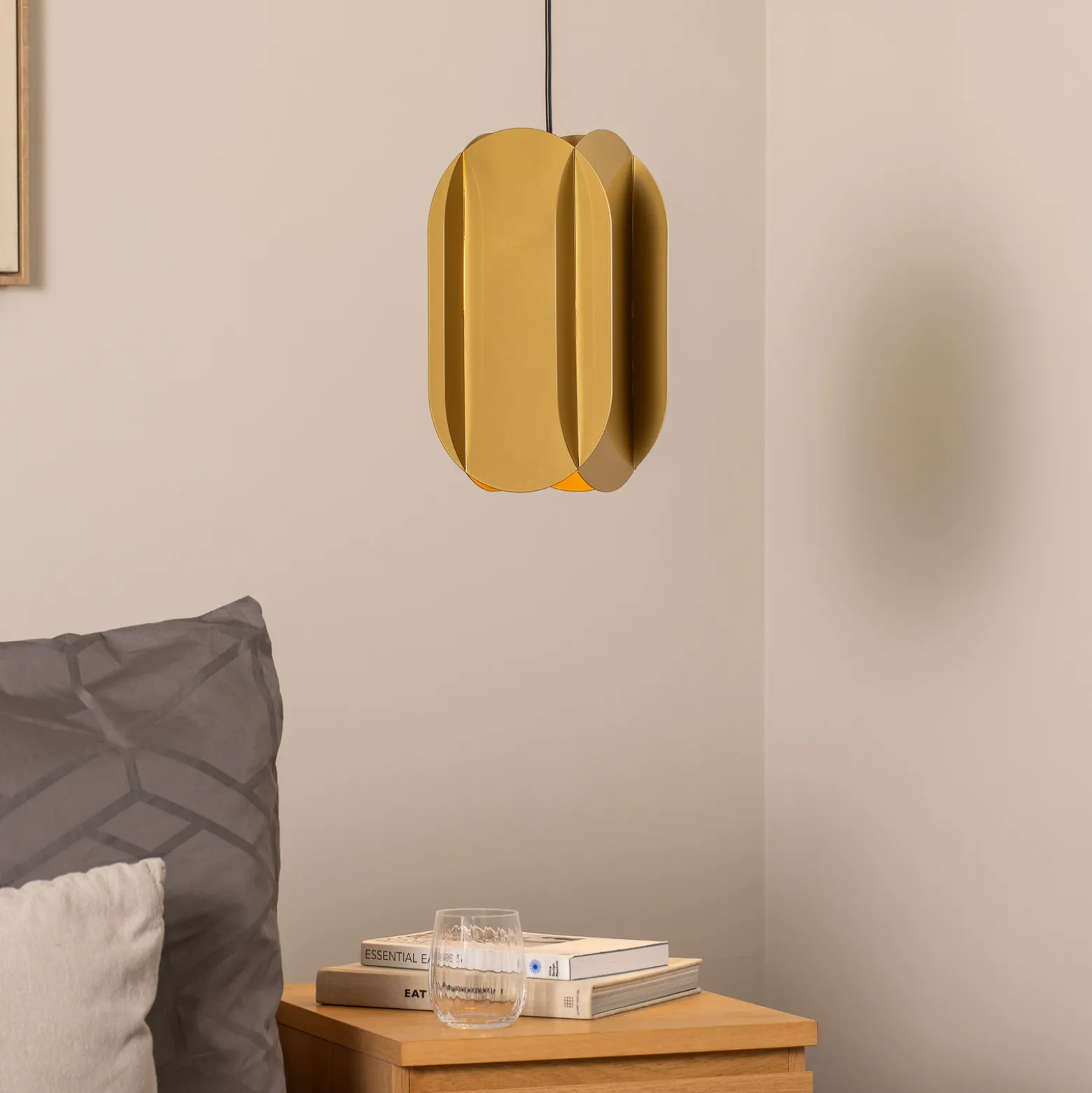 Riippuvalaisin Corner, kullanvärinen, korkeus 35 cm, metalli, E27