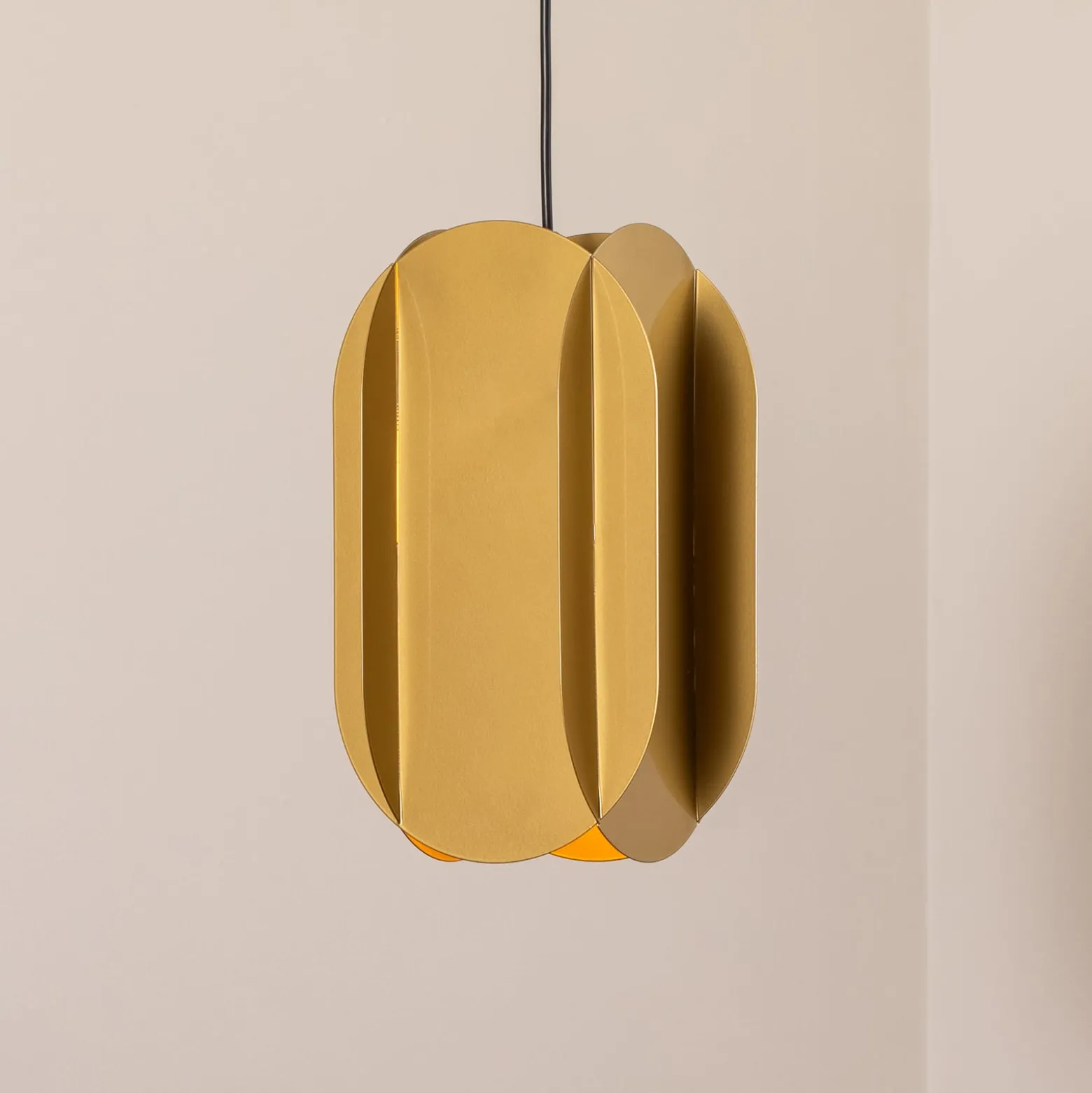 Riippuvalaisin Corner, kullanvärinen, korkeus 35 cm, metalli, E27
