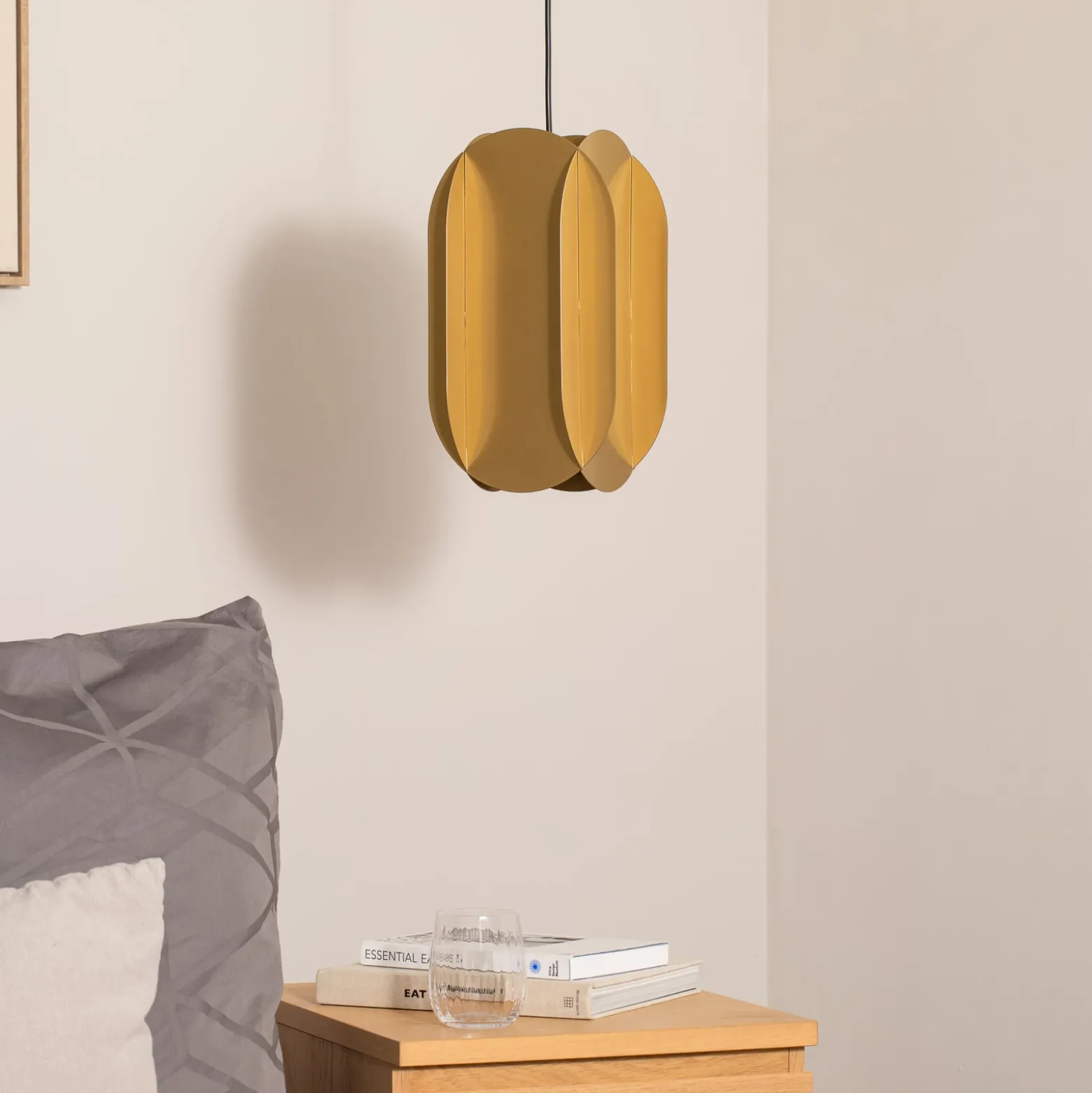 Riippuvalaisin Corner, kullanvärinen, korkeus 35 cm, metalli, E27