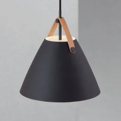 Riippuvalaisin Strap, musta, Ø 27 cm