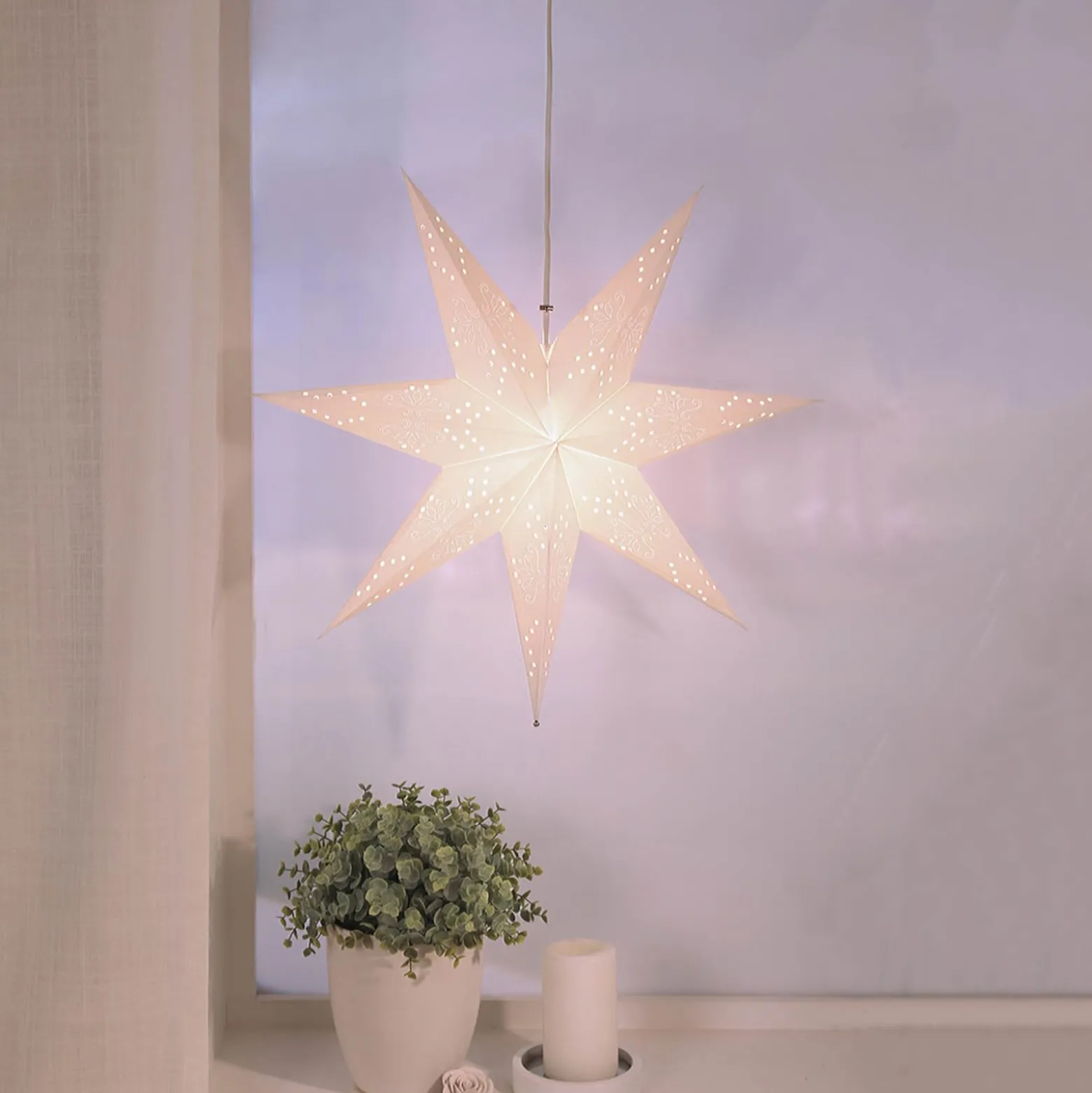 Romantic Star -paperitähti, riippuva