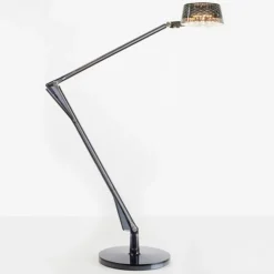 Säädettävä LED-pöytälamppu Aledin Dec, savunharmaa