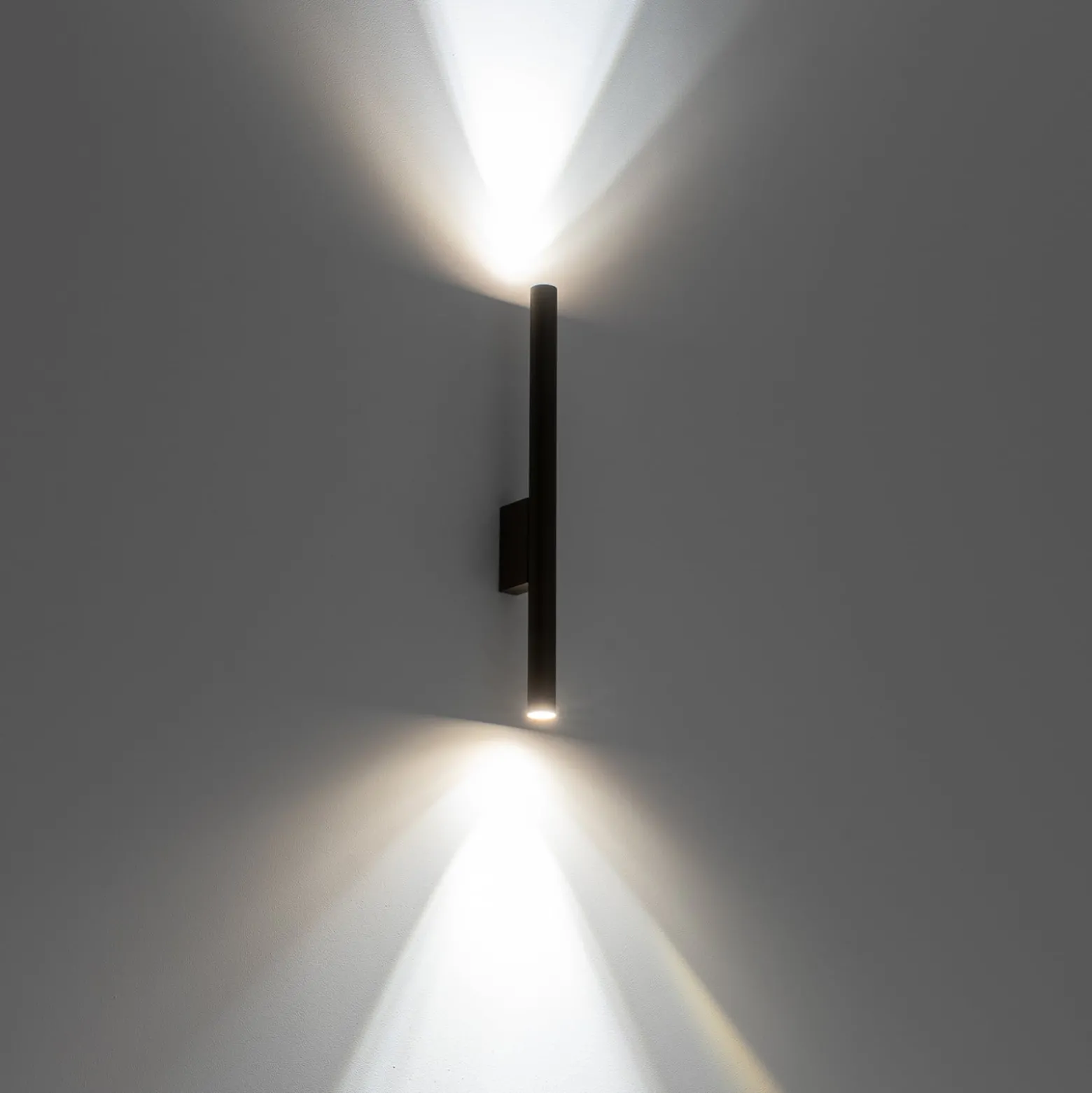 Seinävalaisin Laser, ruskea, metalli, korkeus 40 cm, G9