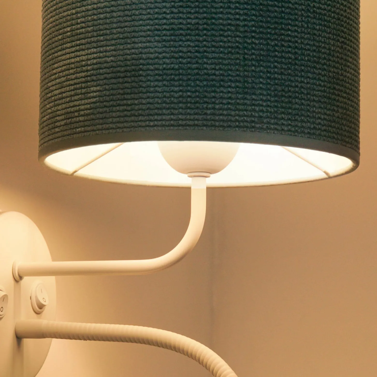 Seinävalaisin Roller, Cord minttu, valkoinen, lukuvalolla