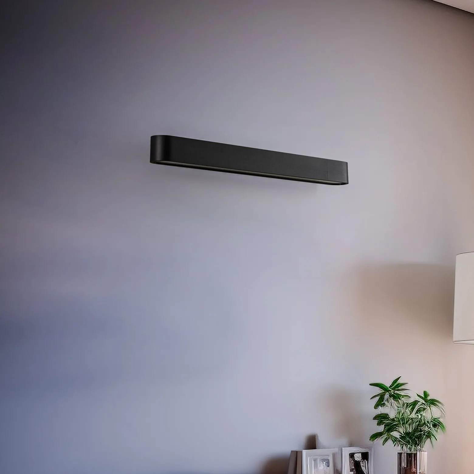 Seinävalaisin Soft, leveys 60 cm, grafiitti, alumiini, G13