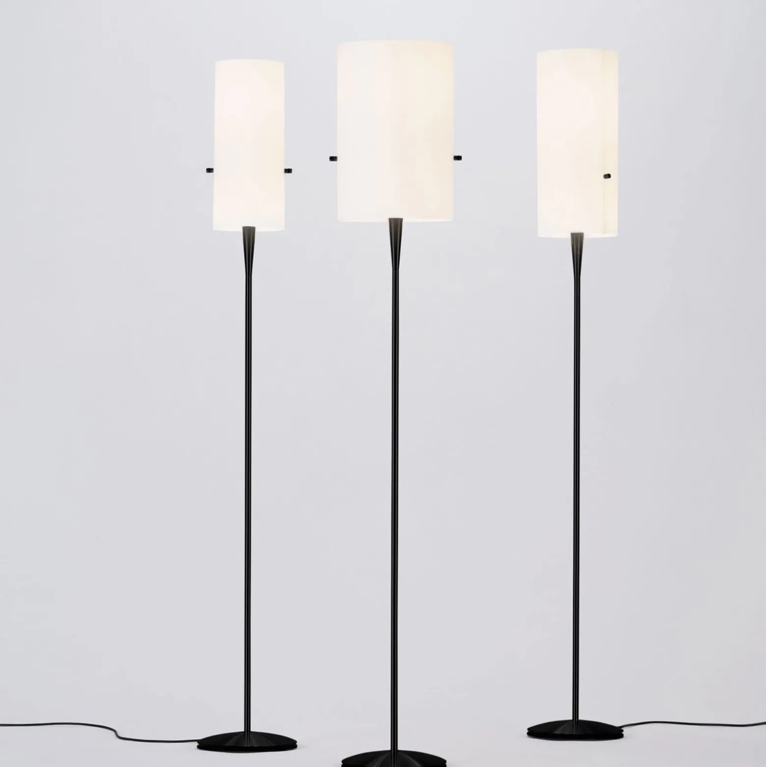 serien.lighting Club S -LED-lattiavalo, musta