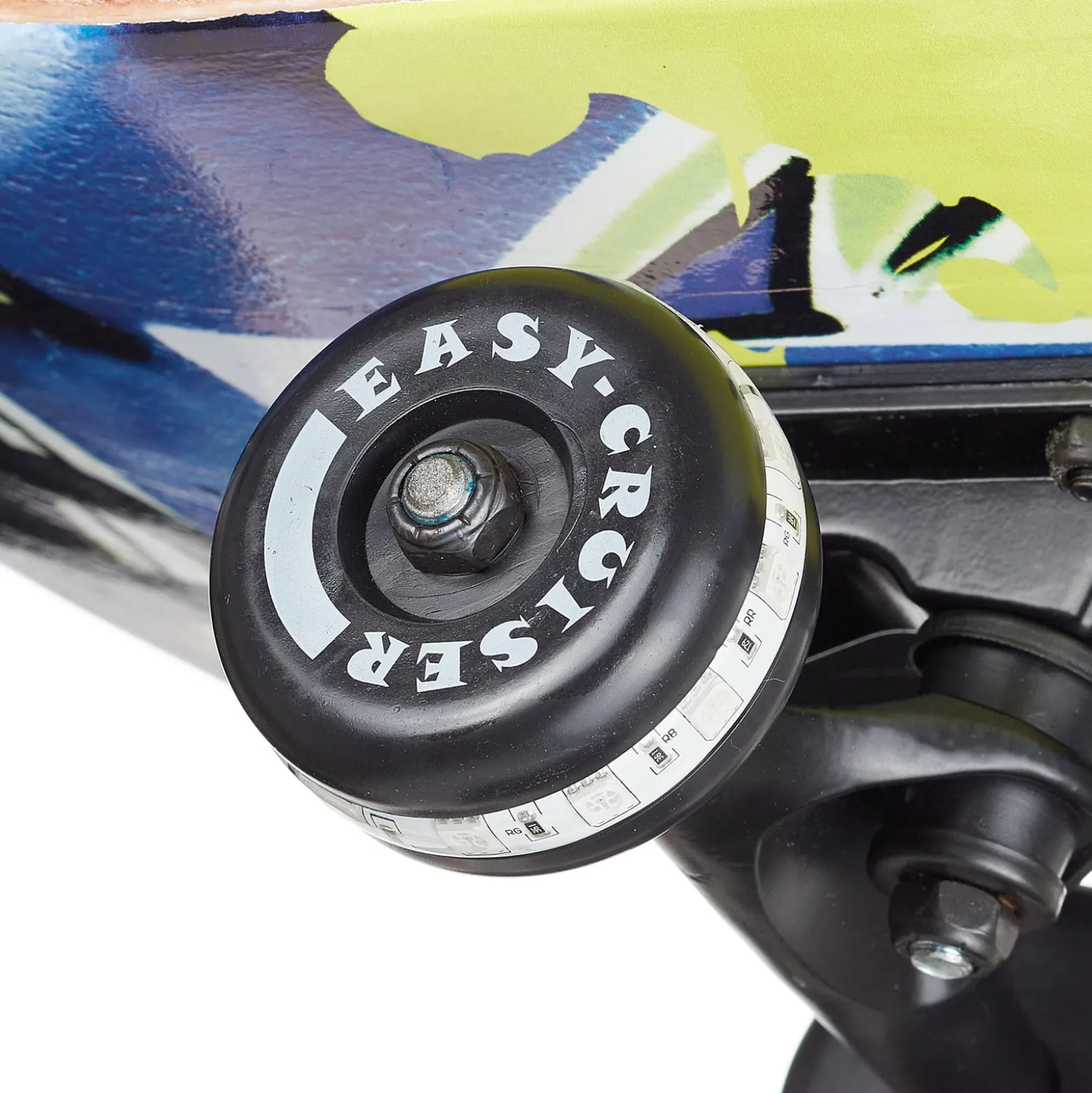 Skateboard-LED-kattovalaisin Easy Cruiser, graffi