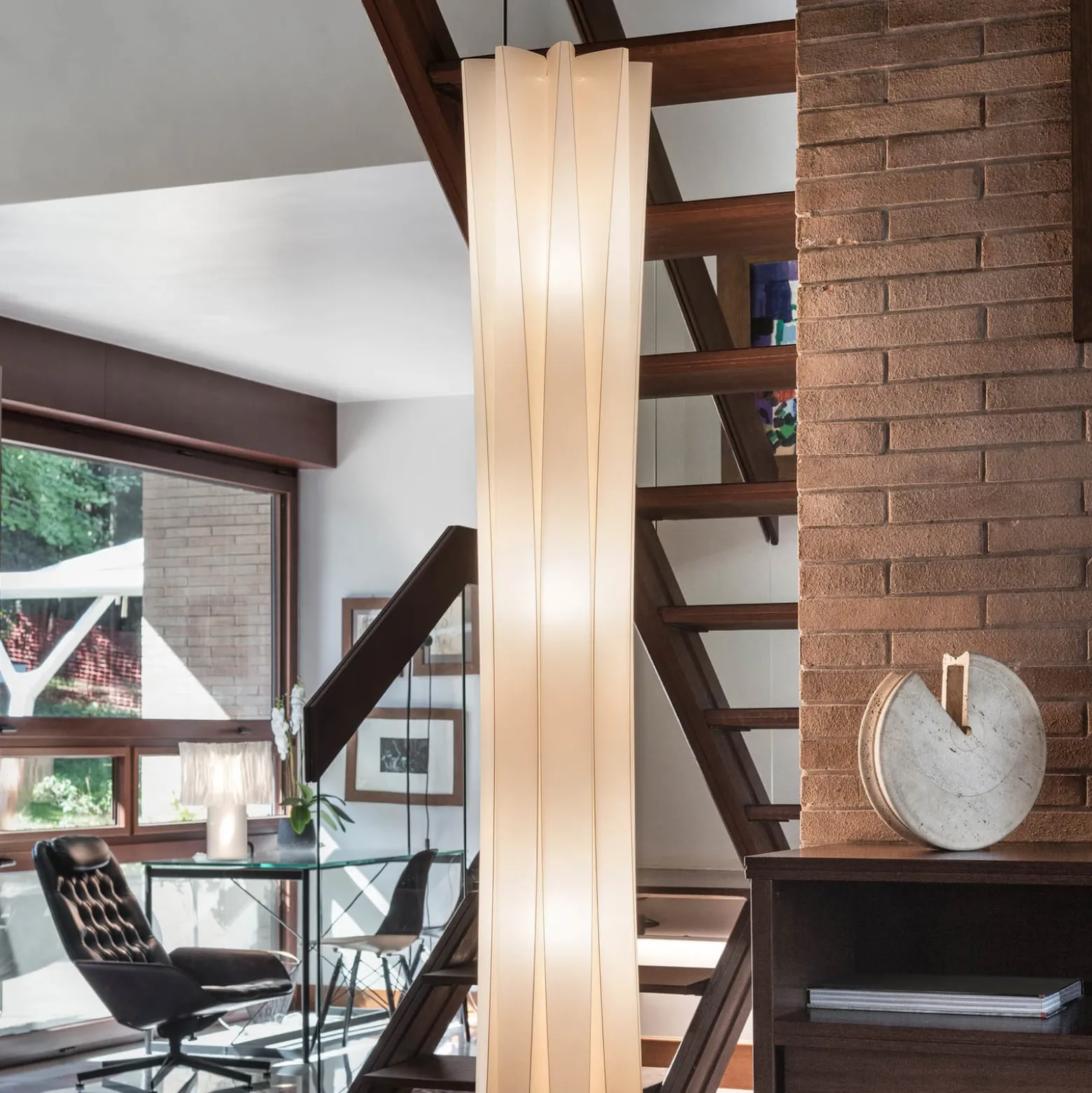 Slamp Bach lattiavalaisin, korkeus 184 cm, kultainen
