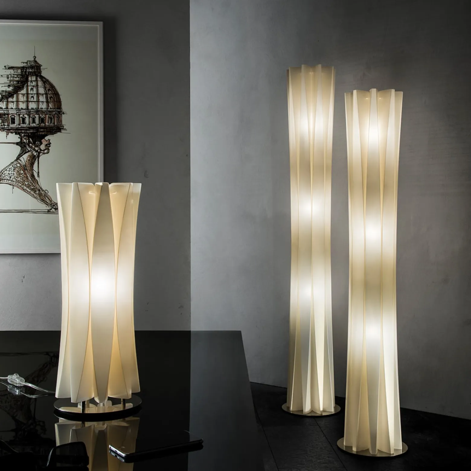 Slamp Bach lattiavalaisin, korkeus 184 cm, kultainen