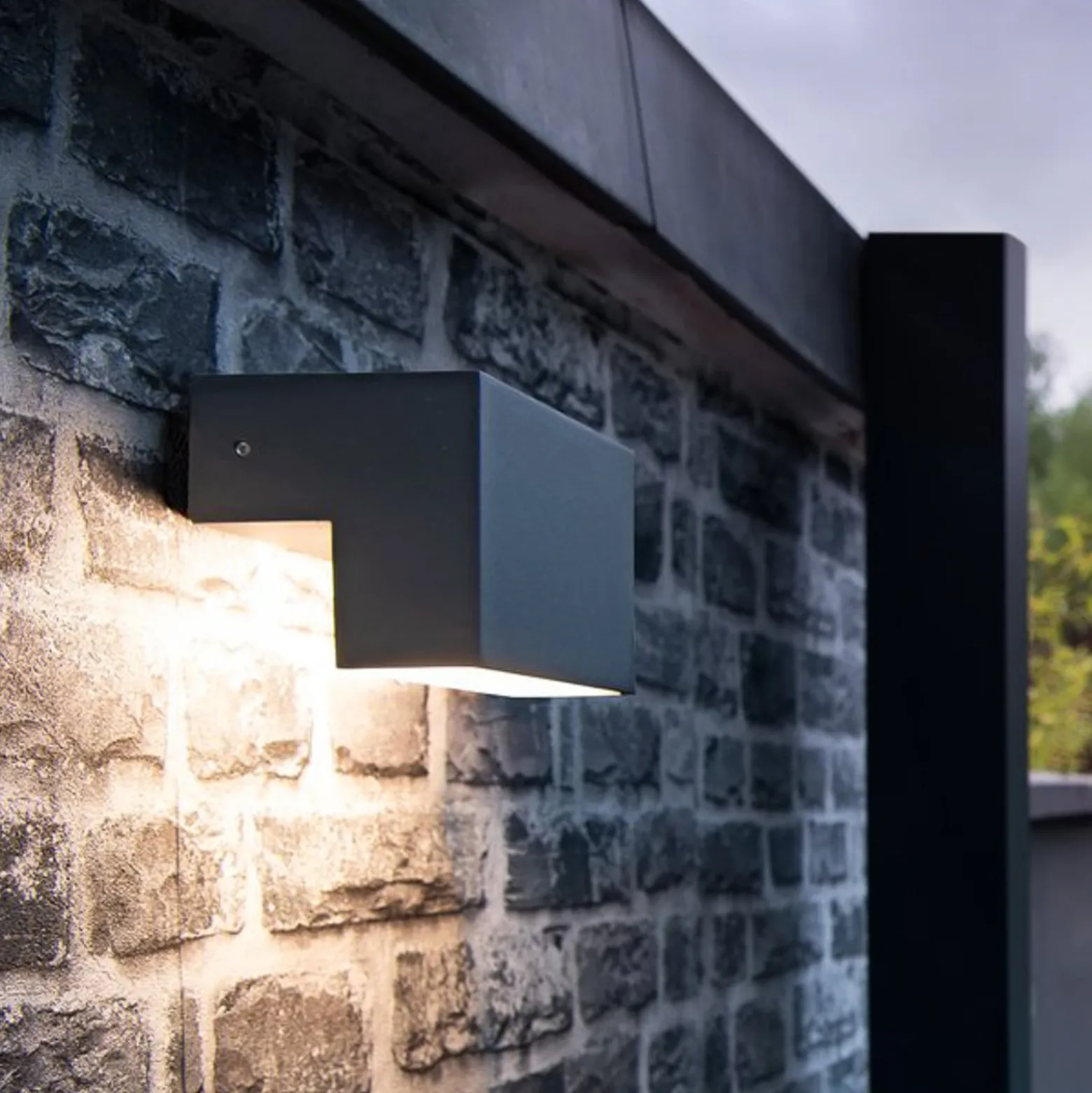 SLV L-Line Out LED-ulkoseinävalaisin CCT, leveys 15cm
