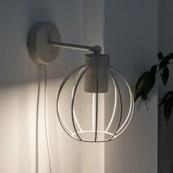 STARLIGHT seinävalaisin, kermanvalkoinen 1-valo Ø 18 cm metallinen pistotulppa