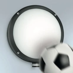 STEINEL L 330 S -LED-ulkoseinälamppu tunnistimella