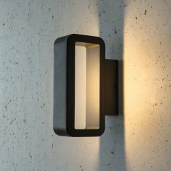 Suoralinjainen LED-ulkoseinävalaisin Juno