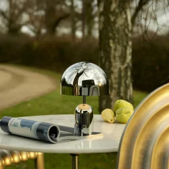 Tom Dixon Akku-pöytälamppu BELL PORTABLE, hopea, 28 cm IP44