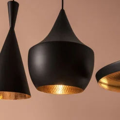 Tom Dixon Beat Range Linear riippuvalo 6-lamppuinen musta