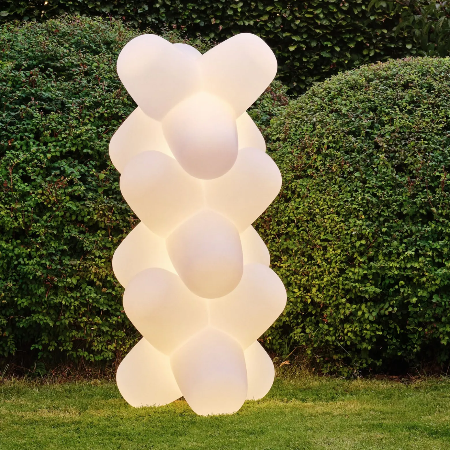 Tom Dixon LED-akkukäyttöinen pöytävalaisin JACK, valkoinen, 58 x 58 cm, IP65