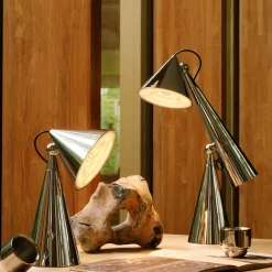 Tom Dixon LED-pöytälamppu Pose Task Light, hopeanvärinen