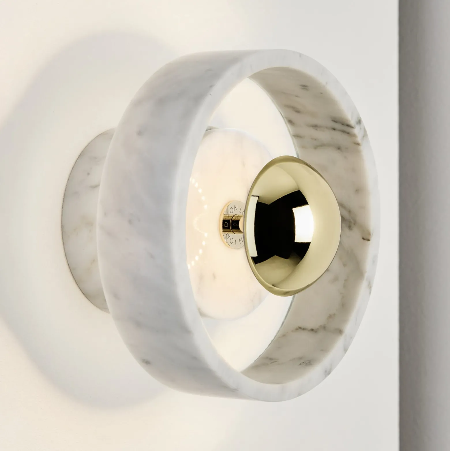 Tom Dixon Stone Wall LED-seinävalaisin
