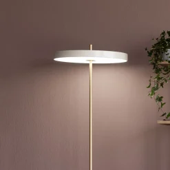 UMAGE Asteria Floor LED-lattiavalo helmenvalkea