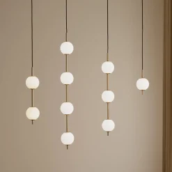 UMAGE LED-riippuvalaisin Audrey, messinkivärinen, 4-lamppuinen, Ø 12 cm