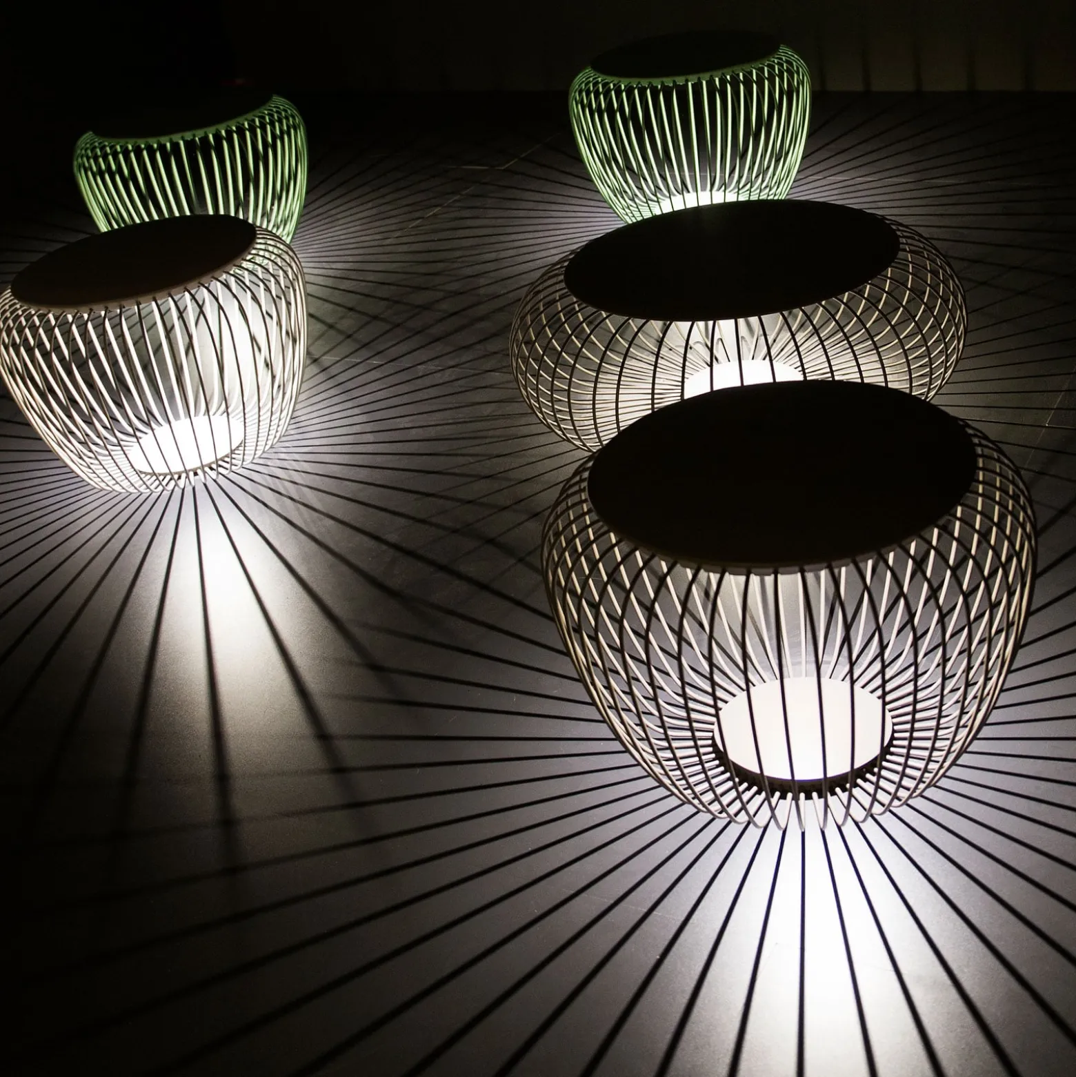 Vibia Meridiano 4710 ulkovalaisin, Ø 64 cm, kermanvärinen