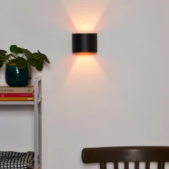 Xio LED-seinävalaisin, leveys 13 cm, musta