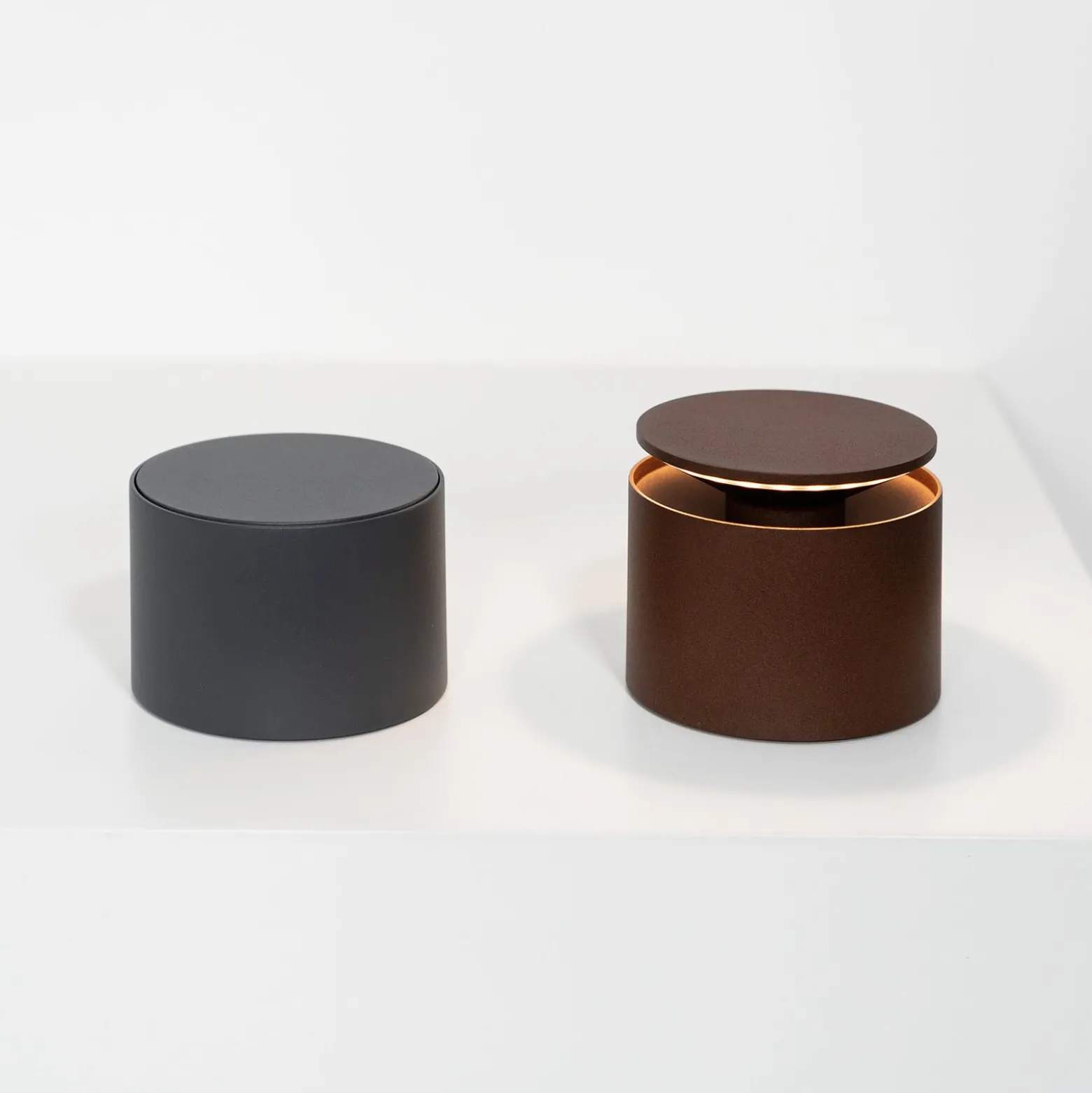 Zafferano Push-up akku-pöytälamppu IP54 corten